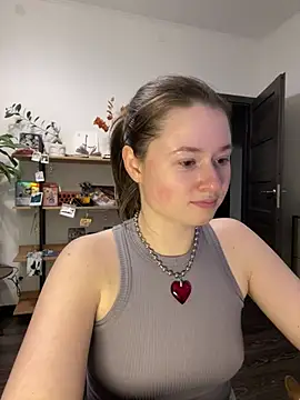 Snapshot of sweetest_pie chatting on 01.17.25 sweetest pie online show from 01.17.25