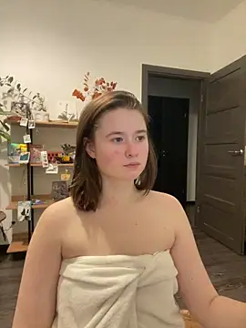 Snapshot of sweetest_pie chatting on 01.29.25 sweetest pie online show from 01.29.25