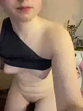 Snapshot of sweetest_pie chatting on 02.24.26 sweetest pie online show from 02.24.26