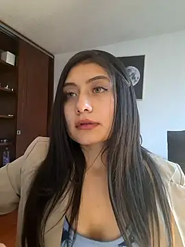 Snapshot of _Danna chatting on 12.22.24 Danna online show from 12.22.24