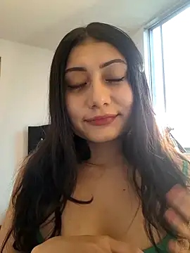 Snapshot of _Danna chatting on 01.24.25 Danna online show from 01.24.25
