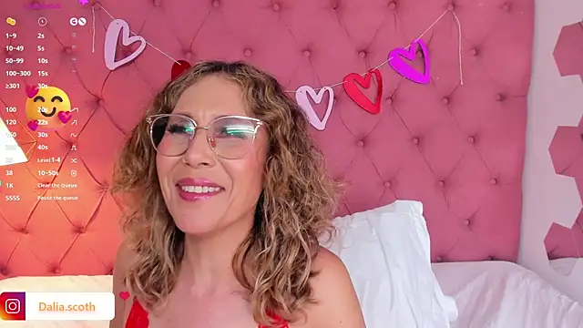 DaliaScoth online show from 02.22.25