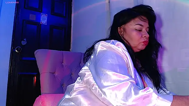 karlablue  online show from 10.01.25