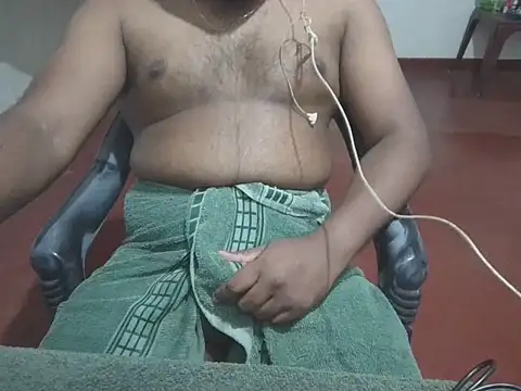 Snapshot of rmshm chatting on 09.30.25 rmshm online show from 09.30.25