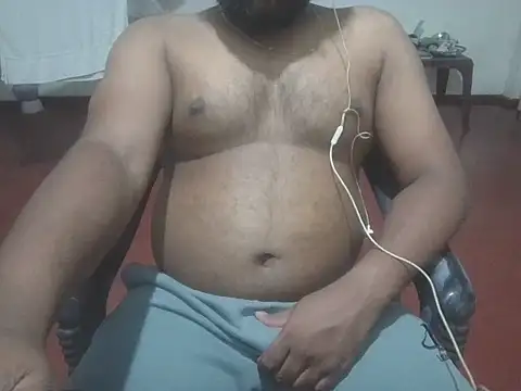 Snapshot of rmshm chatting on 11.01.25 rmshm online show from 11.01.25