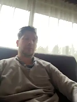 Snapshot of Taxidriver1988 chatting on 02.04.25 Taxidriver1988 online show from 02.04.25