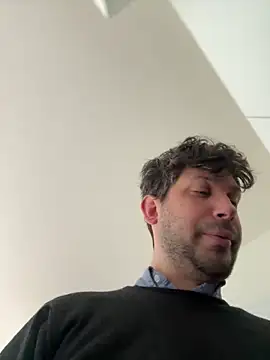 Snapshot of Taxidriver1988 chatting on 02.28.25 Taxidriver1988 online show from 02.28.25