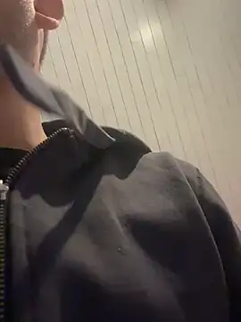 Snapshot of Taxidriver1988 chatting on 03.12.25 Taxidriver1988 online show from 03.12.25