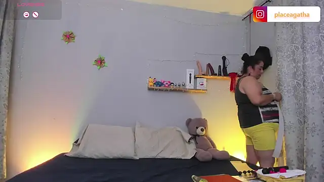 agathaxxx-69 online show from 02.28.25