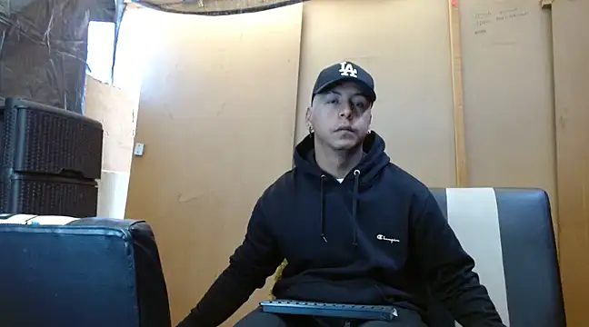 Black hot266 online show from 12.21.24