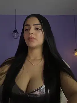 Snapshot of anniehart chatting on 11.02.25 anniehart online show from 11.02.25