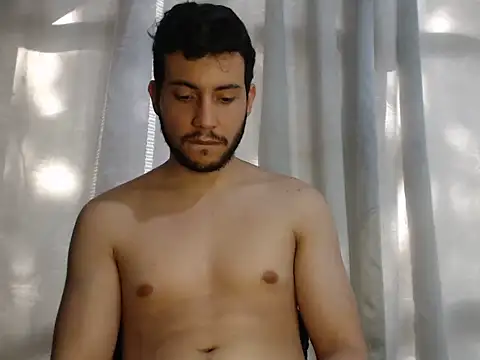 Snapshot of Armando_2002 chatting on 12.14.24 Armando 2002 online show from 12.14.24