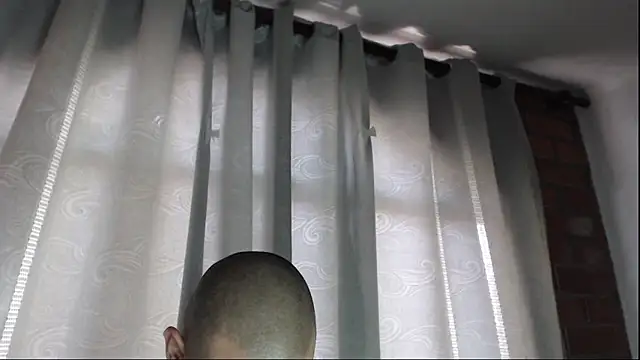 Snapshot of Armando_2002 chatting on 09.24.25 Armando 2002 online show from 09.24.25