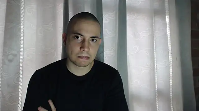 Armando 2002 online show from 11.14.25