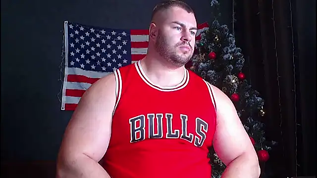 Snapshot of muscularjohnforuX chatting on 12.12.24 muscularjohnforuX online show from 12.12.24