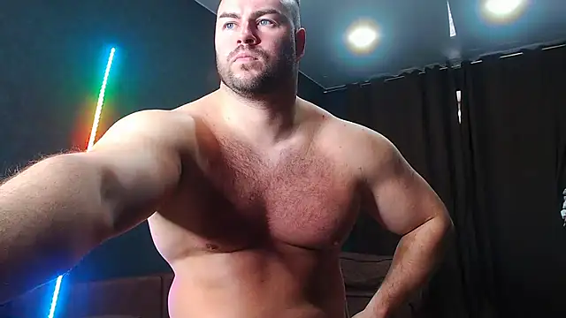 Snapshot of muscularjohnforuX chatting on 12.03.25 muscularjohnforuX online show from 12.03.25