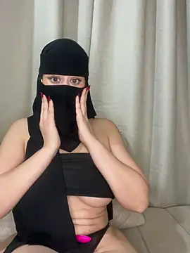Snapshot of arabiaAna chatting on 07.18.26 arabiaAna online show from 07.18.26
