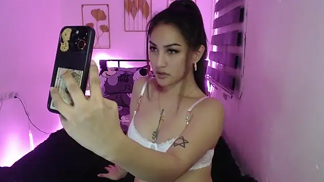 Snapshot of TS_QueenMistress chatting on 02.12.25 TS QueenMistress online show from 02.12.25