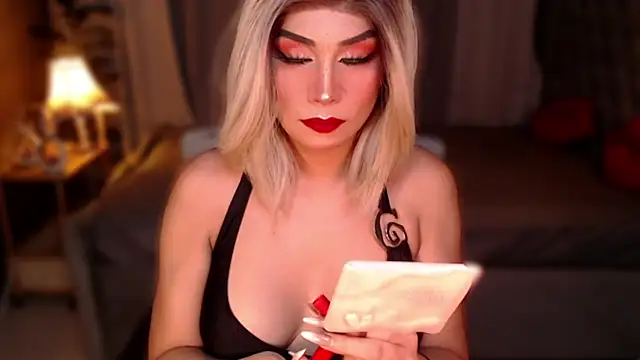 QUEEN GIAMOORE69 online show from 06.22.26