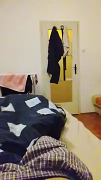 Snapshot of bbcgaint55 chatting on 10.31.25 bbcgaint55 online show from 10.31.25