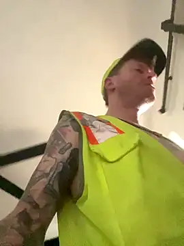 Snapshot of Mackwood89 chatting on 09.16.25 Mackwood89 online show from 09.16.25