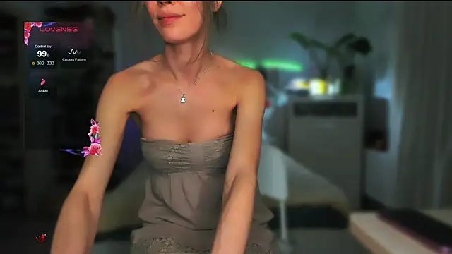 Snapshot of LucyExtravaganza chatting on 03.01.26 LucyExtravaganza online show from 03.01.26