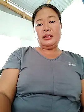 Snapshot of lickmepussy21 chatting on 02.17.25 lickmepussy21 online show from 02.17.25