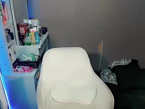 Snapshot of Nasty_Mera chatting on 09.17.25 Nasty Mera online show from 09.17.25