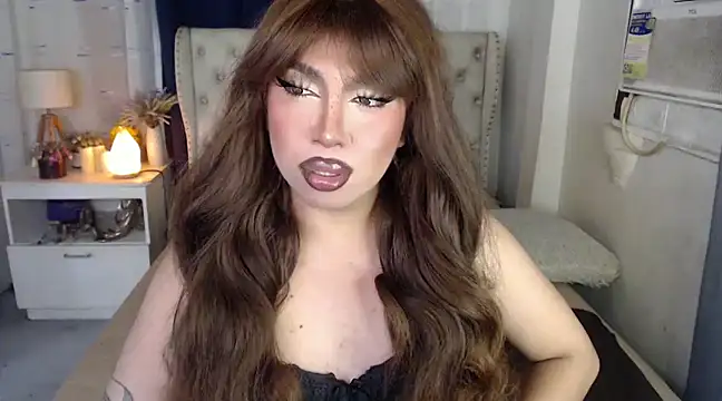 RebecaNextToYou online show from 12.29.24