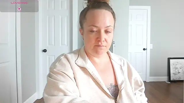 julimonroe online show from 03.15.26