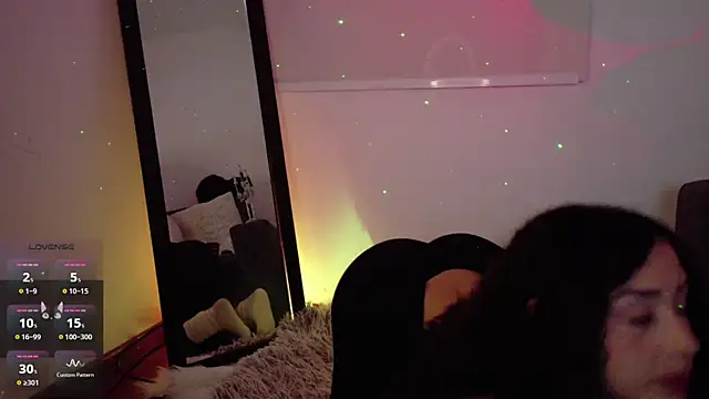 Lia Tinez online show from 10.08.25