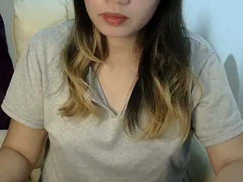 Snapshot of ___zurIII09_ chatting on 09.10.25 zurIII09 online show from 09.10.25