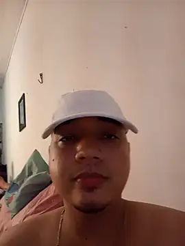 Snapshot of pauloamarac chatting on 08.04.26 pauloamarac online show from 08.04.26