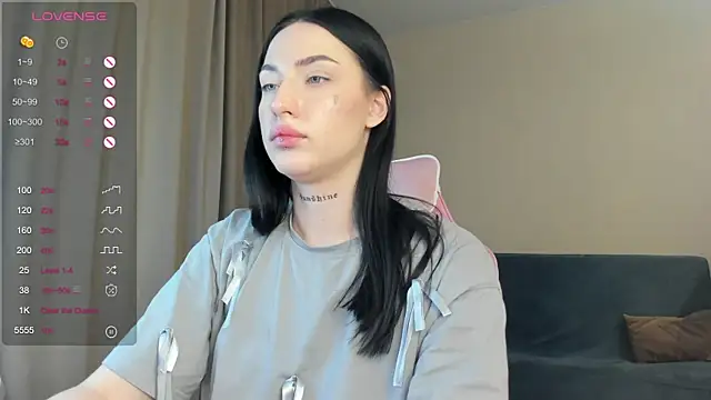 JenniferQueen11 online show from 01.09.25