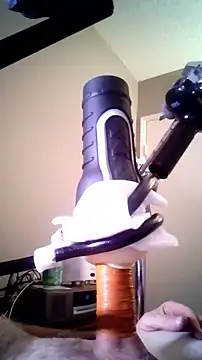 Snapshot of funcock78 chatting on 12.20.25 funcock78 online show from 12.20.25