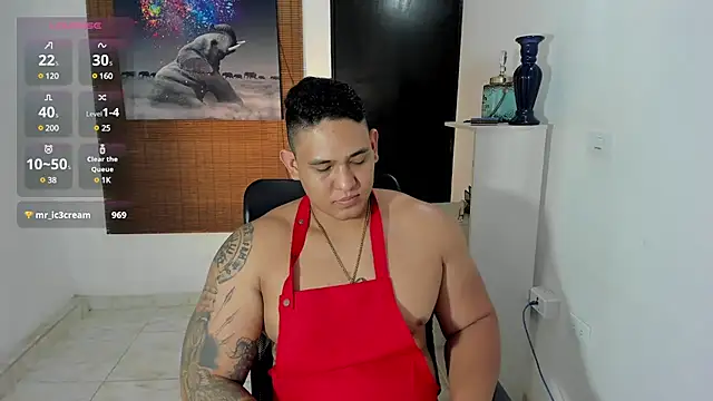 Colton Massif online show from 03.12.25