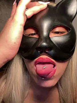 Snapshot of nenalayla chatting on 03.04.25 nenalayla online show from 03.04.25