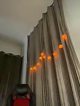 Snapshot of nenalayla chatting on 10.02.25 nenalayla online show from 10.02.25