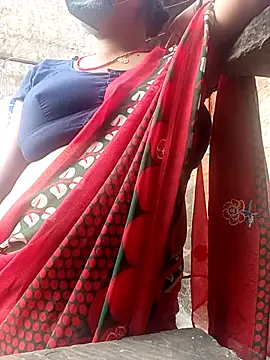 Snapshot of Lattika-Bhabhi chatting on 09.11.25 Lattika-Bhabhi online show from 09.11.25