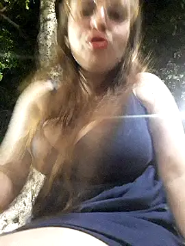 lorenitabella online show from 02.28.25