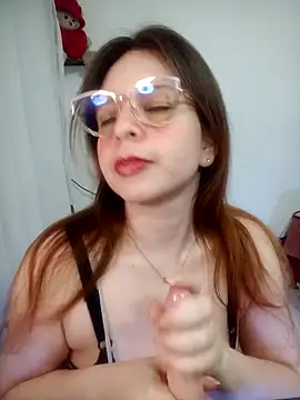 lorenitabella online show from 04.14.26