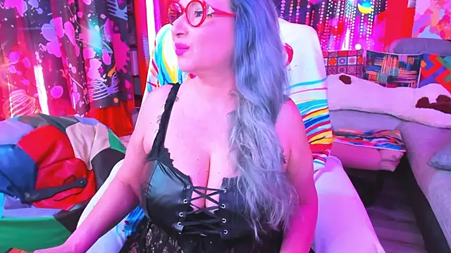 mature lisa naughty online show from 03.21.25