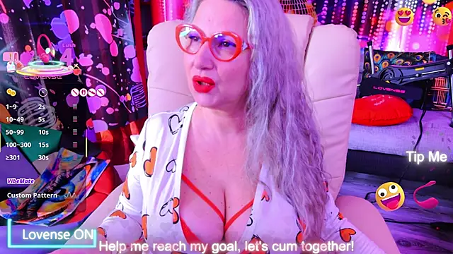 Snapshot of mature_lisa_naughty chatting on 02.14.26 mature lisa naughty online show from 02.14.26