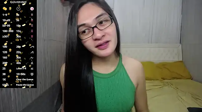 Snapshot of xAsianSweetHeart chatting on 12.19.24 xAsianSweetHeart online show from 12.19.24