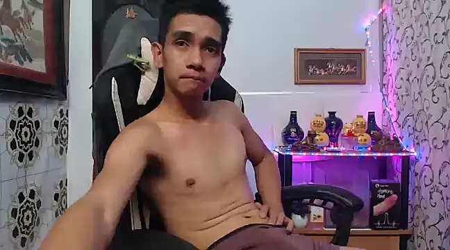 Snapshot of asianmaster27 chatting on 12.26.24 asianmaster27 online show from 12.26.24