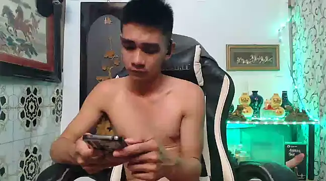 Snapshot of asianmaster27 chatting on 01.21.25 asianmaster27 online show from 01.21.25