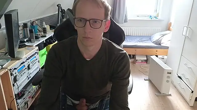 sexmenlion online show from 04.19.26