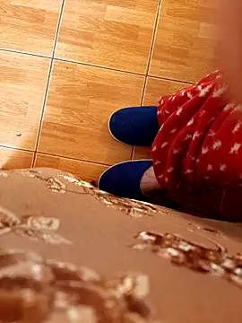 feet toes online show from 10.21.25