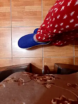 feet toes online show from 10.23.25