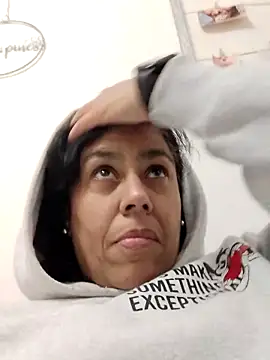 Molly newman6 online show from 11.25.25